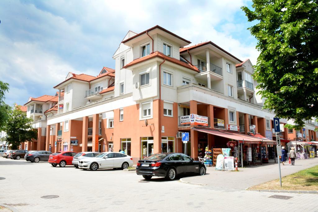 Il Mondo Apartments Hajduszoboszlo Exterior photo